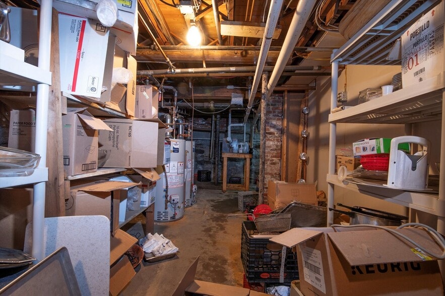 More Photos Of 40 The Common, Chester Hotel For Sale