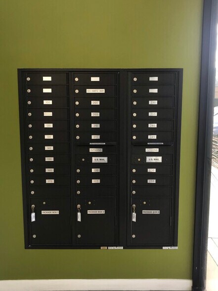 More Photos Of 822 Hartz Way, Danville Loft Creative Space For Lease