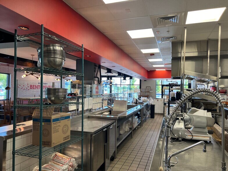 More Photos Of 1500 SE Eagle Way, Bentonville Restaurant For Sale