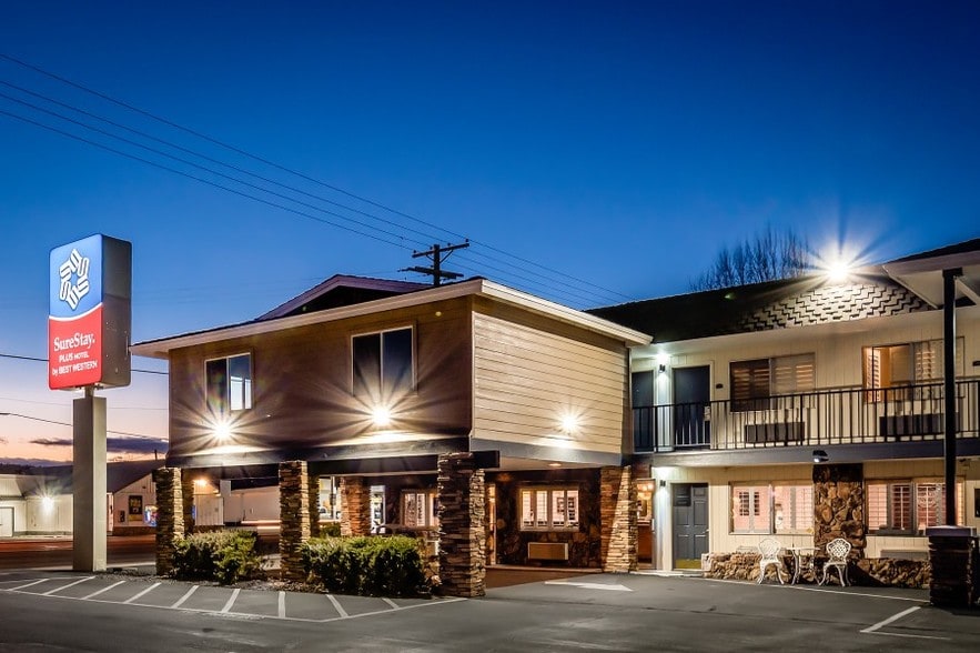 More Photos Of 2785 Main St, Susanville Hotel For Sale