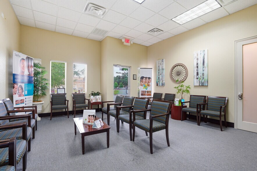 More Photos Of 8845 Davis Blvd, Keller Medical For Sale
