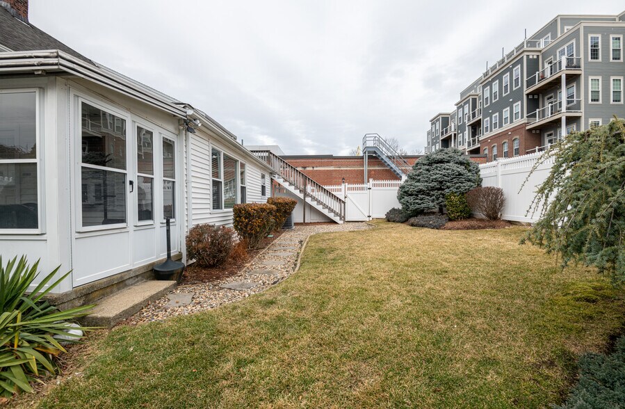 More Photos Of 11 Linden St, Reading Funeral Home For Sale