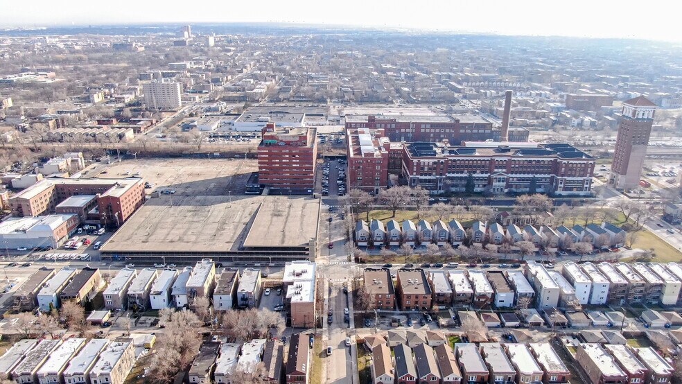 More Photos Of , Chicago Unknown For Sale