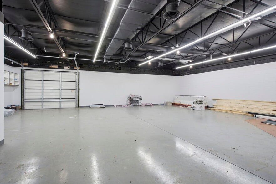 More Photos Of 5601 S Campbell Ave, Springfield General Retail For Sale
