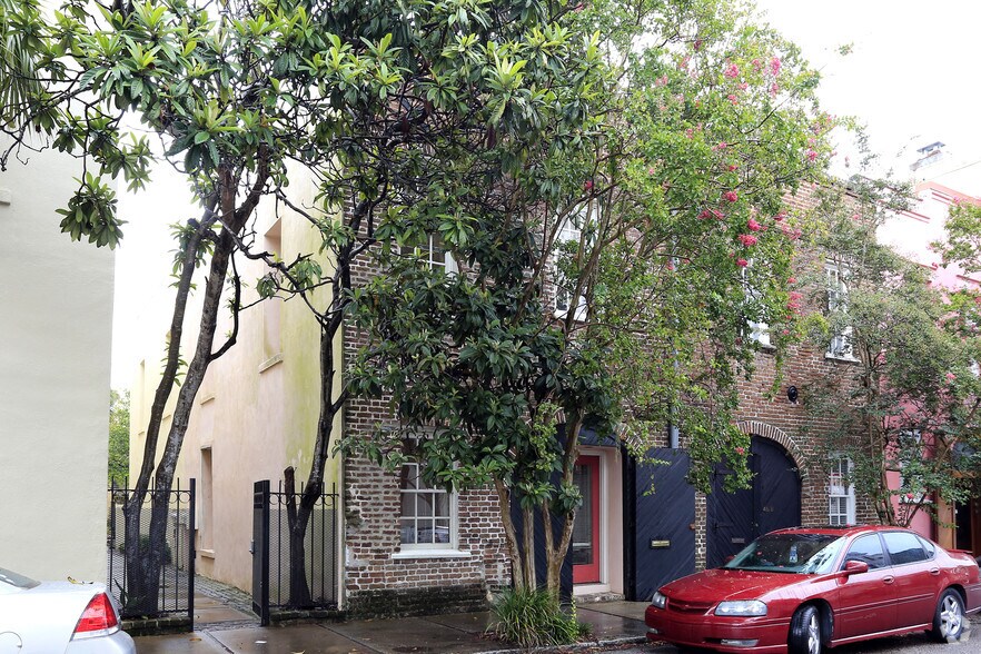More Photos Of 46 State St, Charleston Office Residential For Lease