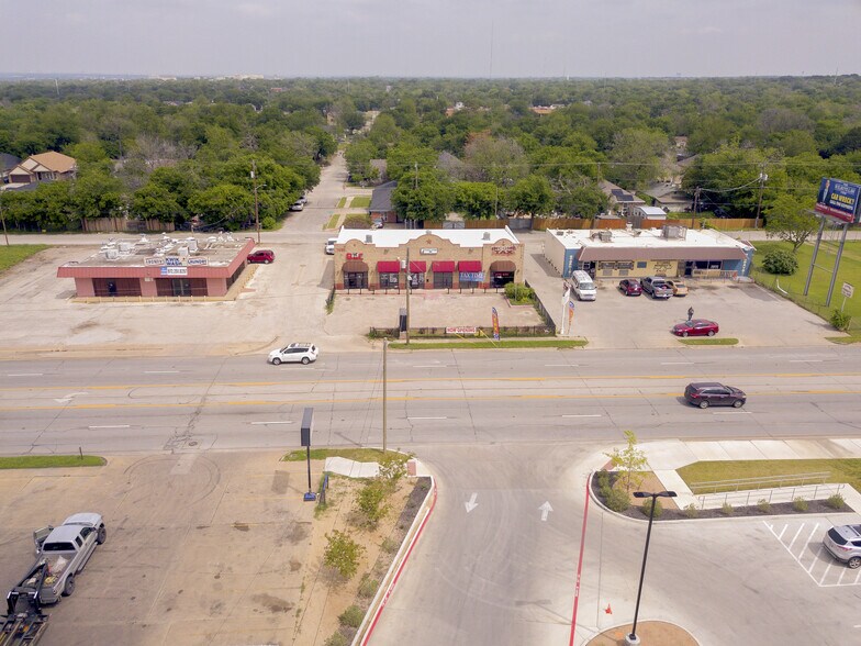 More Photos Of 3501 E Berry St, Fort Worth Storefront Retail Office For Sale