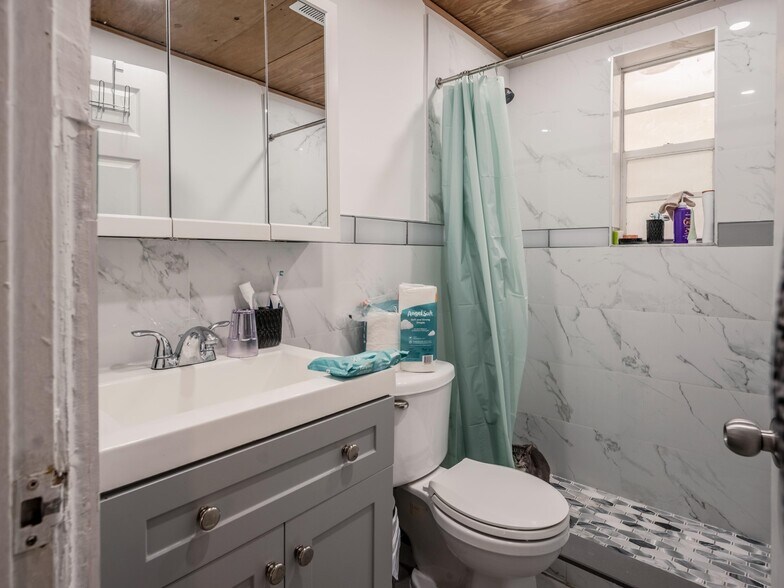 More Photos Of , Miami Beach Multifamily For Sale