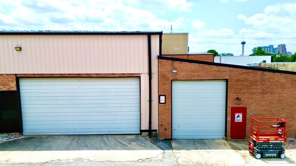 More Photos Of 1119 N Mesquite St, San Antonio Manufacturing For Lease