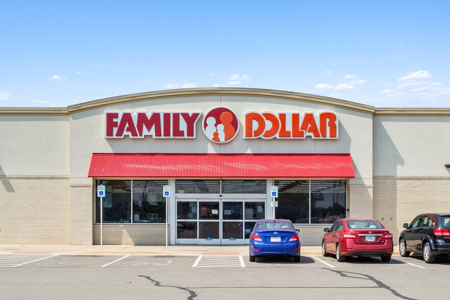 More Photos Of 4717 SE 15th St, Del City Storefront For Lease