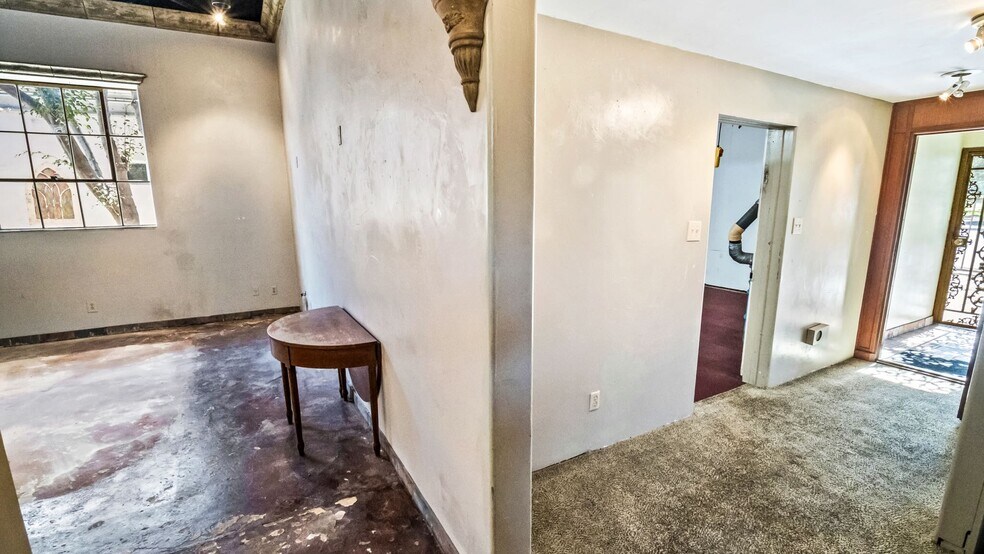 More Photos Of 4635 E Anaheim St, Long Beach Office Residential For Sale