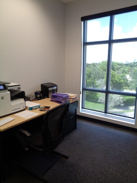 More Photos Of 5850 Coral Ridge Dr, Coral Springs Medical For Sale