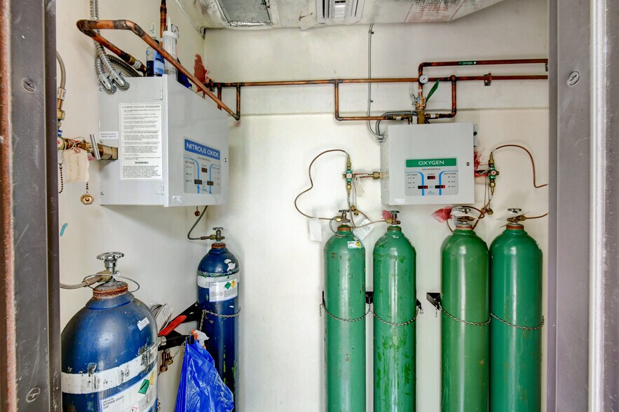 More Photos Of 2314 Seacrest Blvd, Boynton Beach Medical For Lease