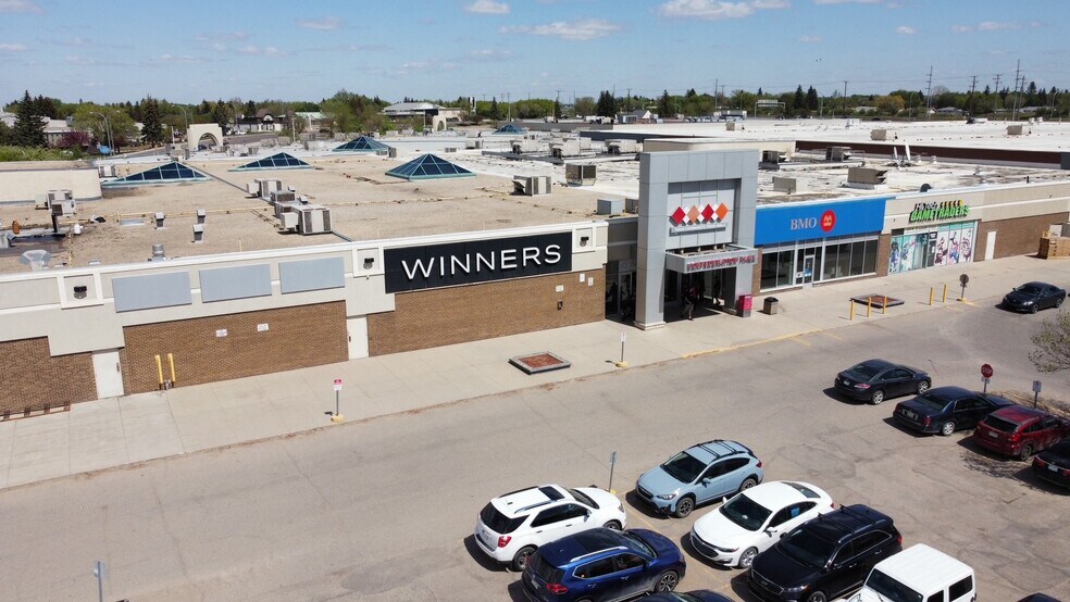 More Photos Of 300 Confederation Dr, Saskatoon General Retail For Sale