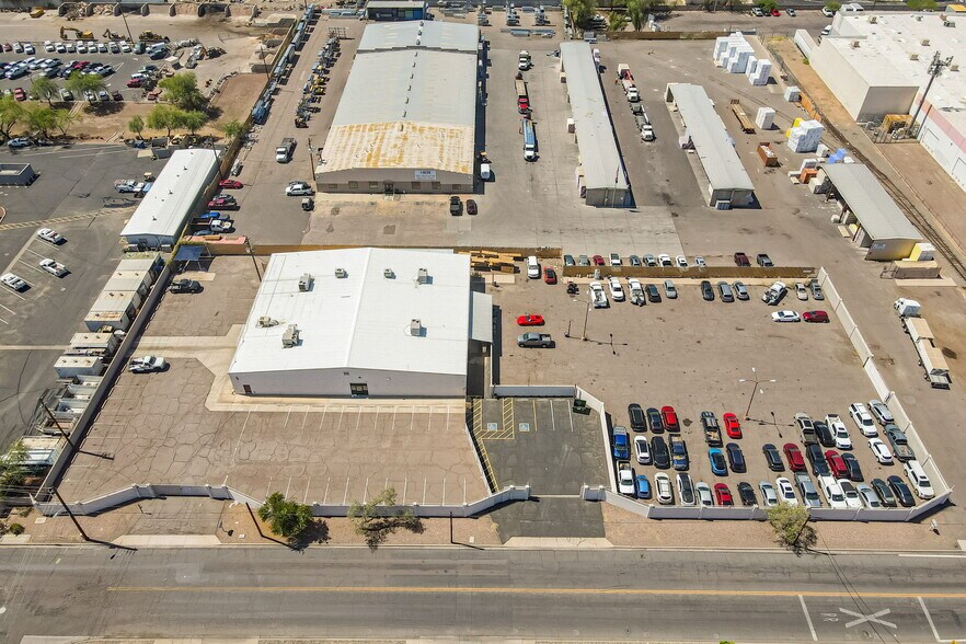 More Photos Of 4205 W Glenrosa Ave, Phoenix Warehouse For Lease