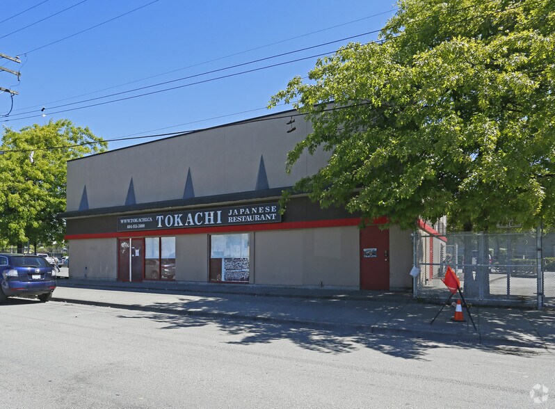 More Photos Of 10767 King George Blvd, Surrey Restaurant For Sale