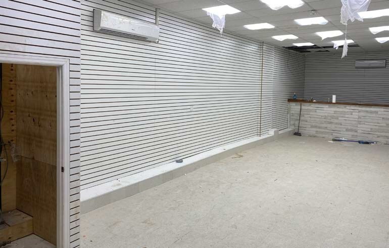 More Photos Of 1318 Oakpoint Ave, Bronx Distribution For Lease