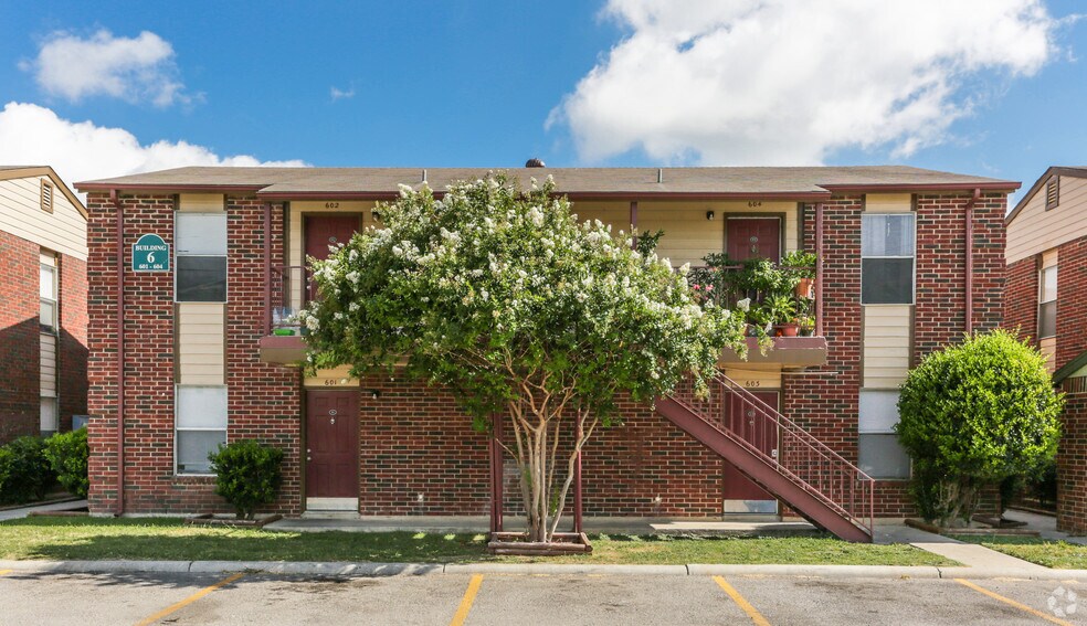 Primary Photo Of 535 W Hutchins Pl, San Antonio Apartments For Sale