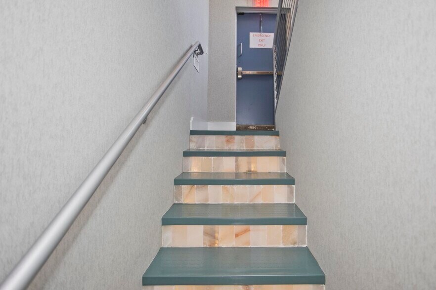 More Photos Of 1372 Main St, Palmer Freestanding For Lease
