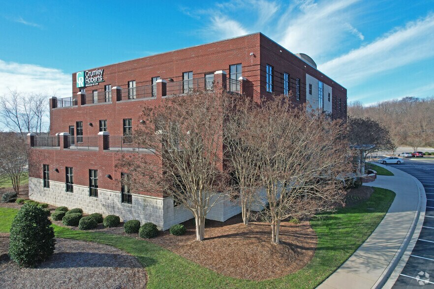 More Photos Of 2400 Freeman Mill Rd, Greensboro Office For Sale