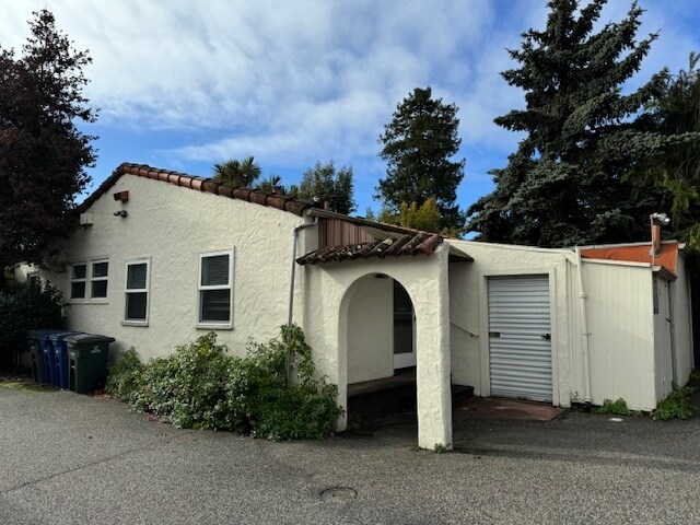 More Photos Of 617 Water St, Santa Cruz Office Residential For Sale
