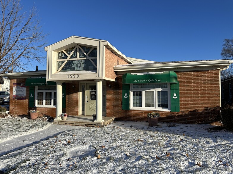 Primary Photo Of 1550 Dousman St, Green Bay Storefront Retail Office For Sale