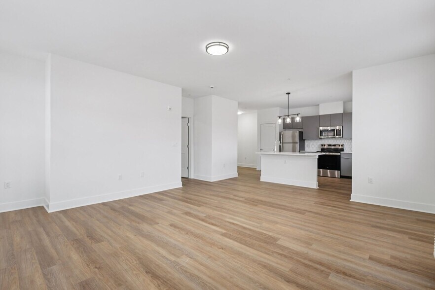 More Photos Of 10 W Westfield Ave W, Roselle Park Apartments For Lease