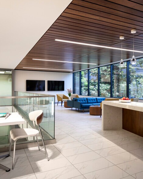 More Photos Of 2925 Briarpark Dr, Houston Office For Sale