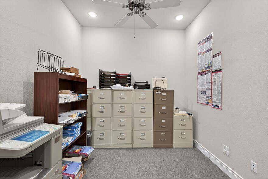 More Photos Of 32400 SH 249, Pinehurst Office For Sale