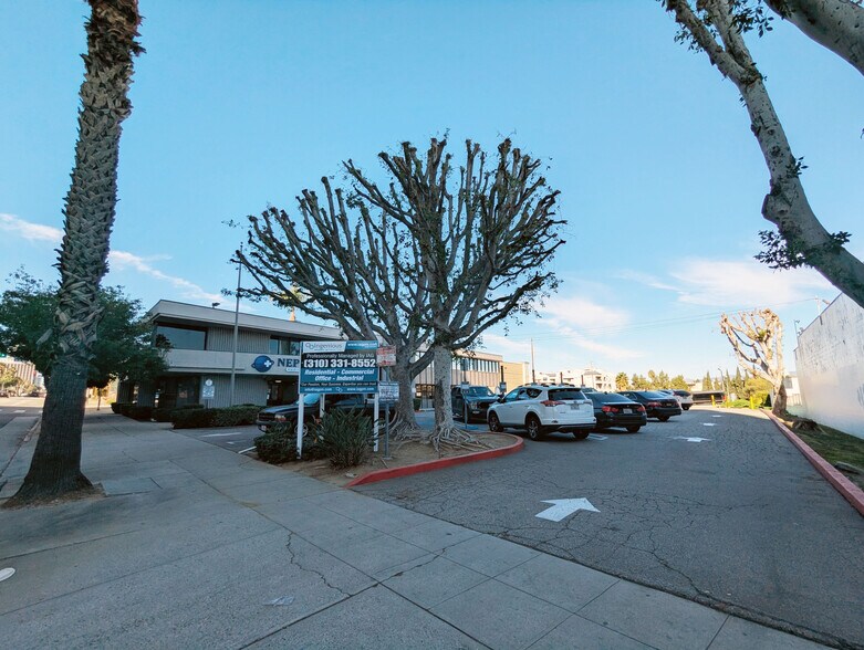 More Photos Of 14827 Ventura Blvd, Sherman Oaks Medical For Lease