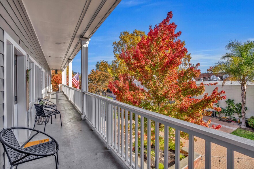 More Photos Of 321 Hartz Ave, Danville General Retail For Sale