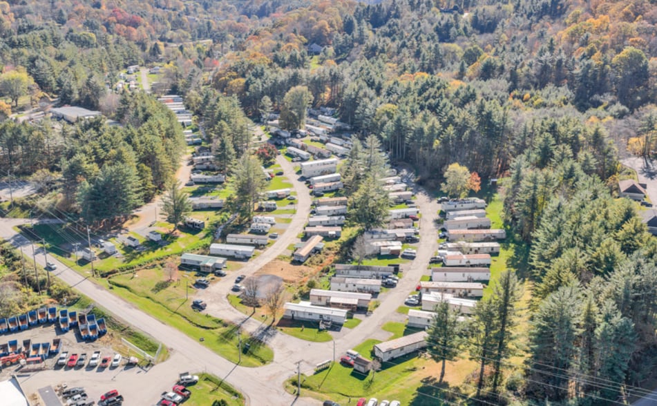 Primary Photo Of 131 Monteagle Dr, Boone Manufactured Housing Mobile Home Park For Sale