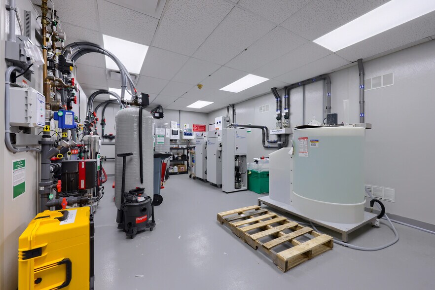 More Photos Of 625 Spring St, Wyomissing Office For Sale