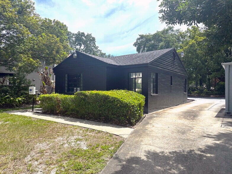 Primary Photo Of 515 N Ferncreek Ave, Orlando Office For Sale