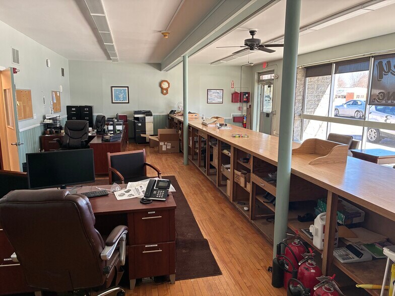 More Photos Of 1343 Main St, West Warwick Manufacturing For Lease