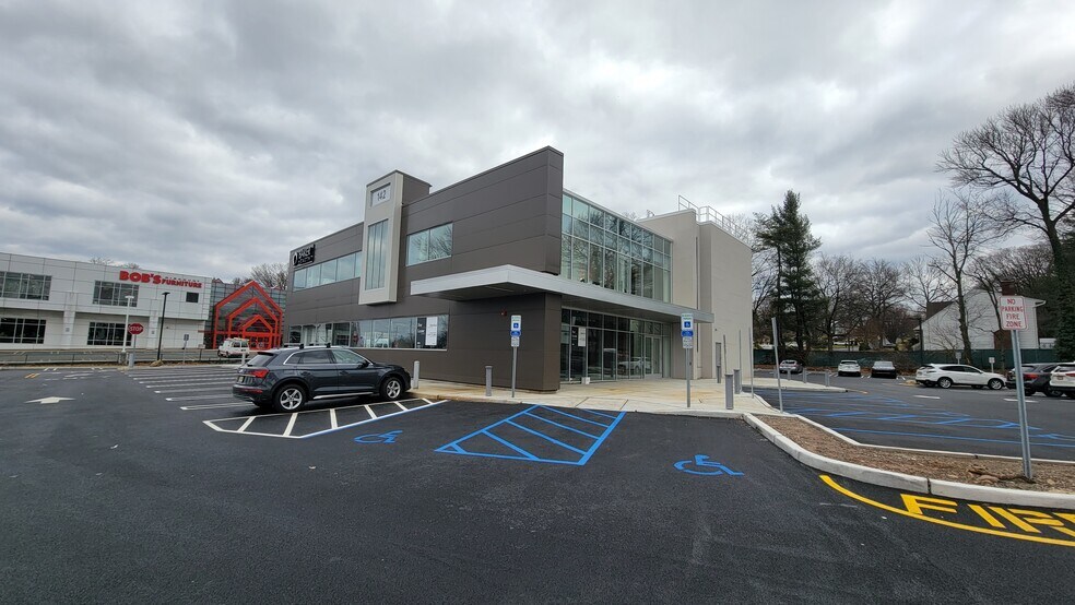 Primary Photo Of 142 Route 17, Paramus Medical For Lease