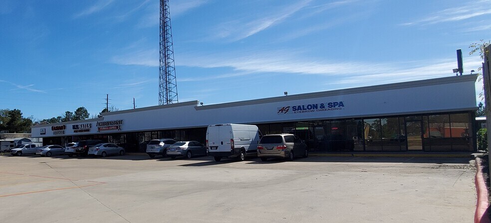 More Photos Of 1964 Northpark Dr, Kingwood Storefront For Sale
