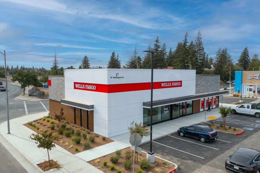 More Photos Of 17 W Washington St, Stockton Bank For Sale