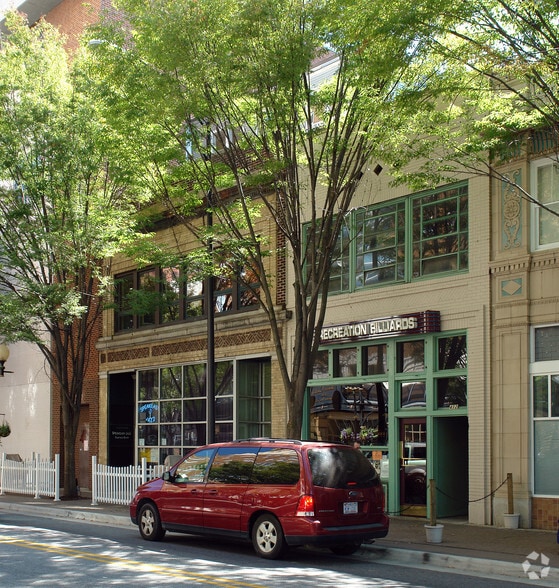 More Photos Of 410 W 4th St, Winston-Salem Storefront Retail Office For Lease