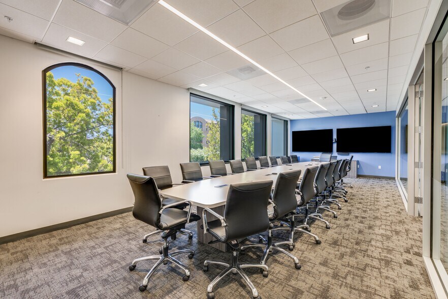 More Photos Of 170-180 Knowles Dr, Los Gatos Unknown For Lease