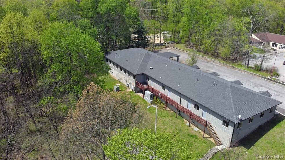More Photos Of 4 Corwin Ct, Newburgh Medical For Sale
