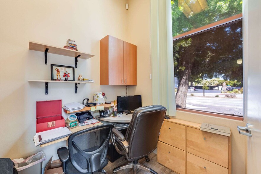 More Photos Of 15401 Hesperian Blvd, San Leandro Unknown For Lease