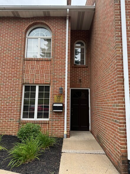 More Photos Of 1344-1374 S Atherton St, State College Office For Sale