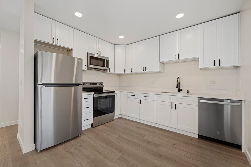 More Photos Of 403 N 21st St, Mount Vernon Apartments For Sale