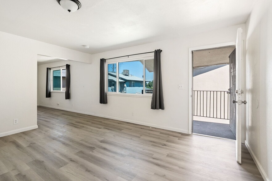 More Photos Of 475 N Manila Ave, Fresno Apartments For Sale