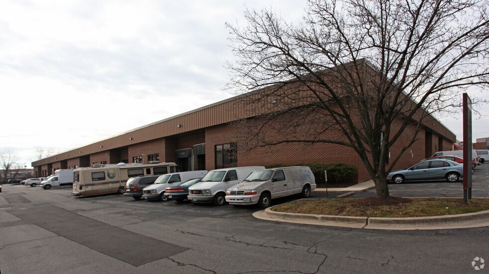 More Photos Of 10121-10165 Bacon Dr, Beltsville Warehouse For Lease