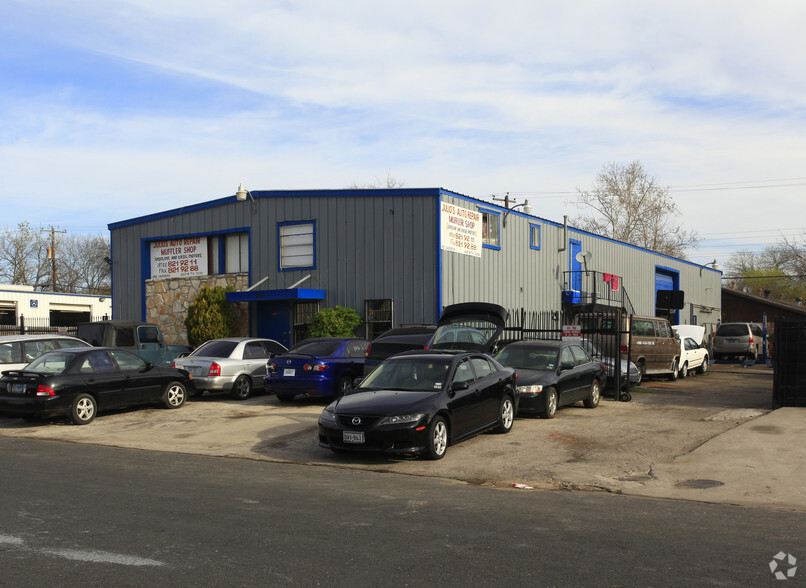 Primary Photo Of 902 Sagebrush Dr, Austin Industrial For Sale