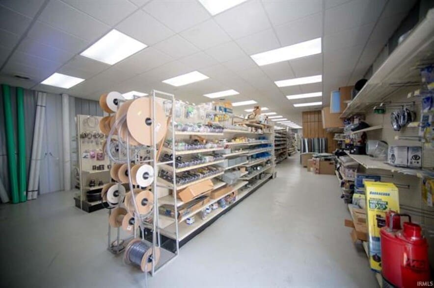 More Photos Of 7362 Russell Dr, Bicknell General Retail For Sale