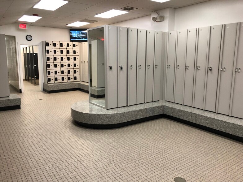 More Photos Of 8300 Wolf Rd, Willow Springs Health Club For Sale