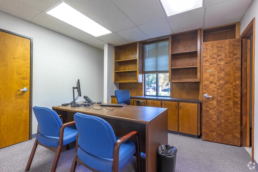 More Photos Of 1300 N Anglin, Cleburne Office For Lease