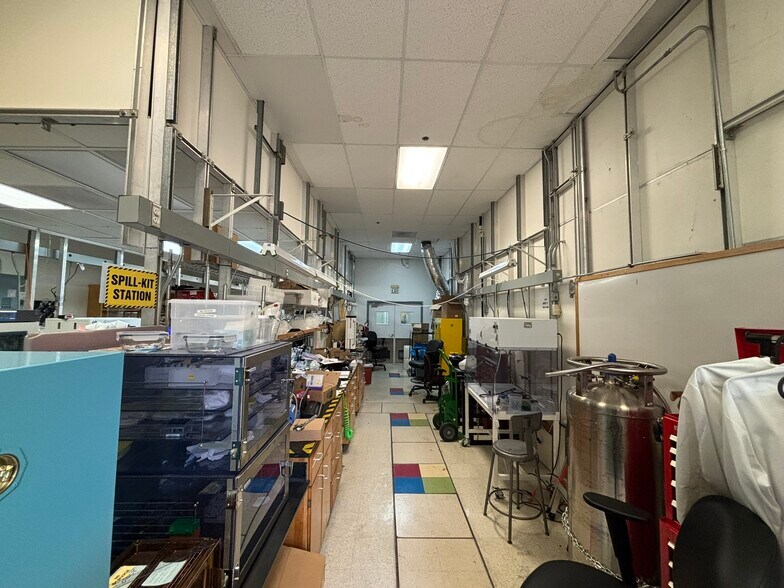 More Photos Of 1230 Bordeaux Dr, Sunnyvale Light Manufacturing For Lease